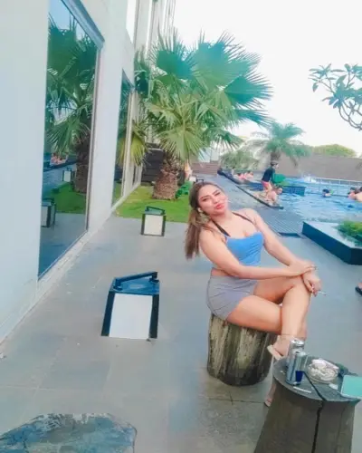 Escort Girgaon